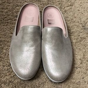 NWOT Fitflop slip on shoes